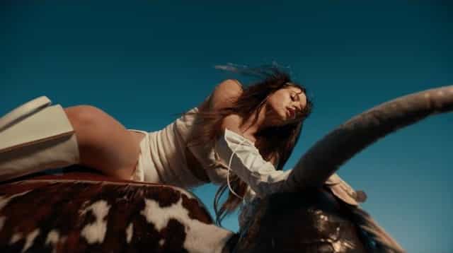 HENTAI Lyrics – ROSALÍA HENTAI Lyrics - ROSALÍA