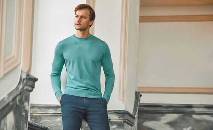 Elevate Your Wardrobe: Men’s Long Sleeve Hooded Sweatshirt Elevate Your Wardrobe: Men's Long Sleeve Hooded Sweatshirt