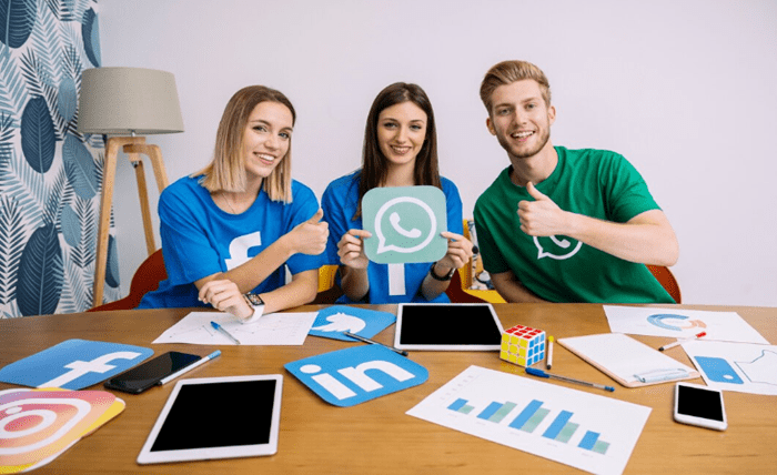 Leveraging LinkedIn Influencers for B2B Marketing Success Leveraging LinkedIn Influencers for B2B Marketing Success