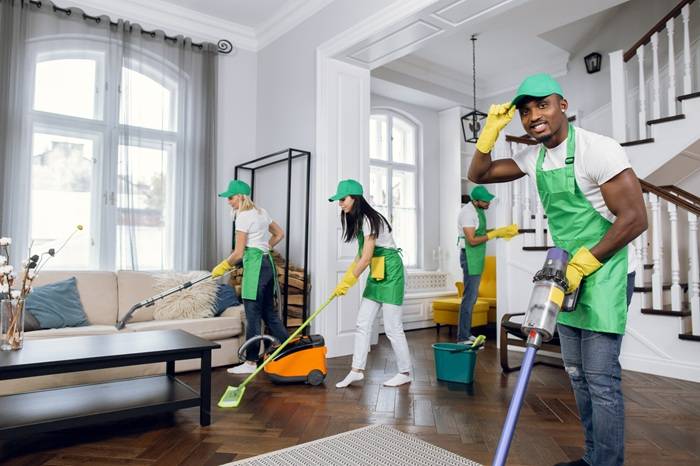 What to Expect When Hiring a Professional House Cleaning Service What to Expect When Hiring a Professional House Cleaning Service